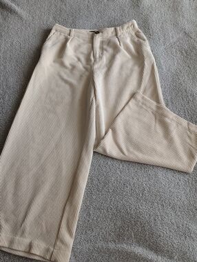 🎉B2G1 3/$10🎉 Who What Wear Beige Wide-Leg Ribbed Trousers